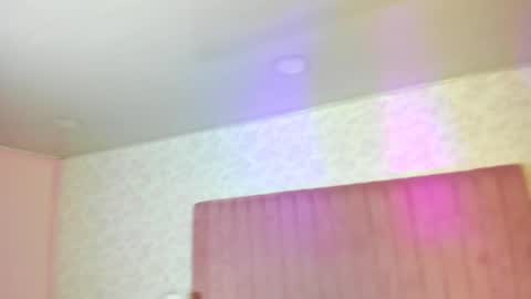 katiawilson  online show from February 12, 1:17 pm