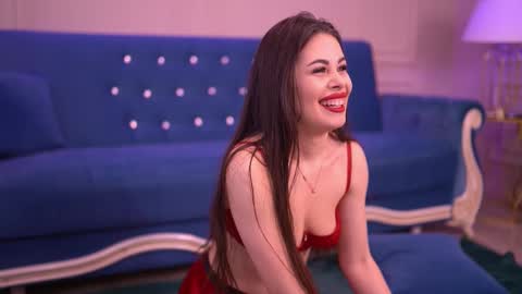 Snapshot of katie_hayes chatting on January 18, 7:50 pm Katie online show from January 18, 7:50 pm