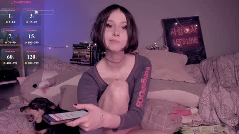 katkittykate online show from March 22, 7:06 pm