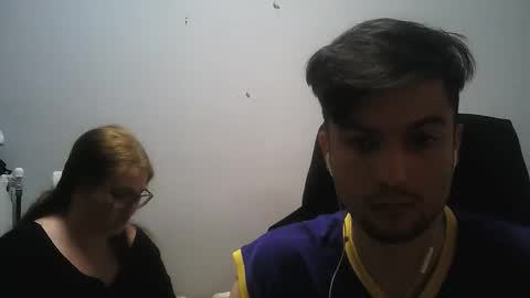 Snapshot of katraxhas chatting on April 10, 8:46 pm EMO online show from April 10, 8:46 pm