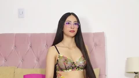 Snapshot of katrina_clarks chatting on July 13, 9:28 pm katrina clark online show from July 13, 9:28 pm