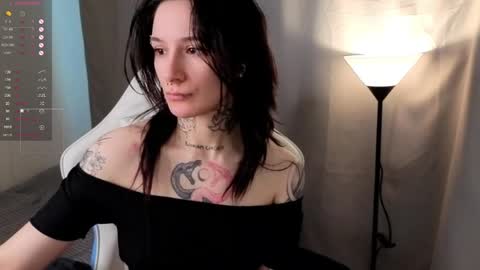 Snapshot of katrina_h0w chatting on May 29, 3:48 am katrina_h0w online show from May 29, 3:48 am