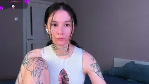katrina_h0w online show from July 20, 3:10 am