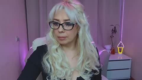 katrinacharm online show from January 17, 7:28 pm