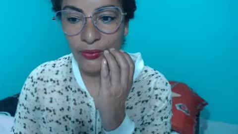 KattleyaGrey online show from February 1, 11:42 am