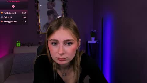 Snapshot of katty_nuar chatting on January 8, 12:13 am Katty online show from January 8, 12:13 am