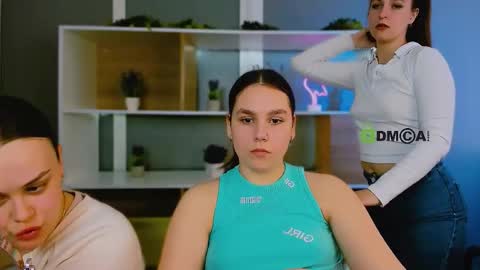 Snapshot of katty_sweeti chatting on March 19, 7:45 am Kat online show from March 19, 7:45 am