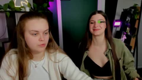 Snapshot of katty_sweeti chatting on March 20, 1:38 pm Kat online show from March 20, 1:38 pm