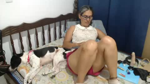 angel online show from July 8, 7:40 pm