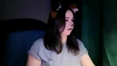 Snapshot of kattyy_summer chatting on June 28, 7:53 pm Kattyy Summer online show from June 28, 7:53 pm