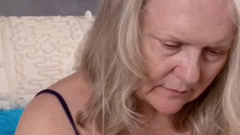 katy_nicole online show from April 18, 7:07 pm