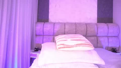 Katy online show from April 10, 11:59 am