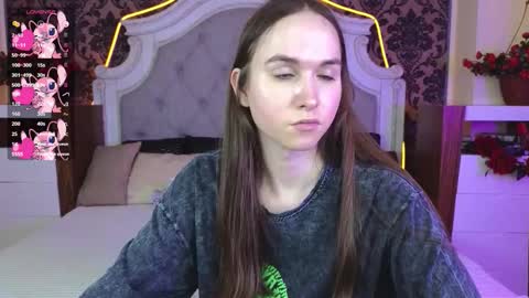 Snapshot of katy_st_james chatting on February 4, 11:38 am katy_st_james online show from February 4, 11:38 am