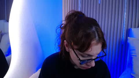 Snapshot of katy_van chatting on June 24, 8:41 pm Katy Van online show from June 24, 8:41 pm
