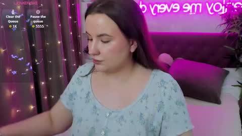 Kate online show from March 27, 8:26 am