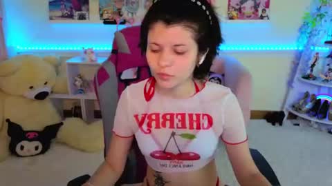 Snapshot of katyazaitseva chatting on June 24, 6:18 pm Katya online show from June 24, 6:18 pm