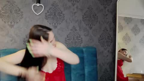 Snapshot of katylinee chatting on April 14, 12:22 pm Katyline online show from April 14, 12:22 pm
