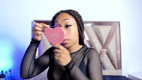 katyortiz online show from November 5, 11:32 am