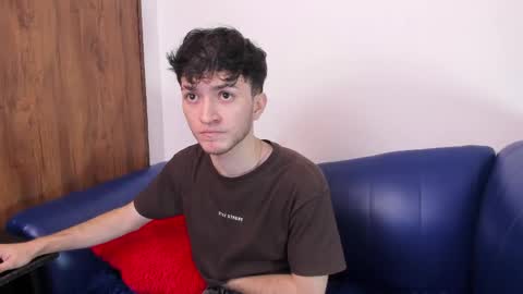 kavencastro online show from May 14, 3:13 am