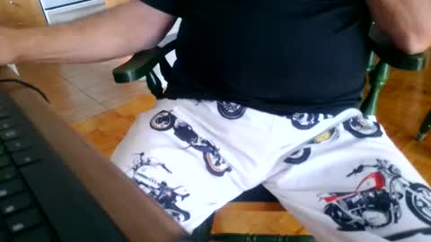 Snapshot of kawa98karbu chatting on May 29, 1:09 pm kawa98karbu online show from May 29, 1:09 pm
