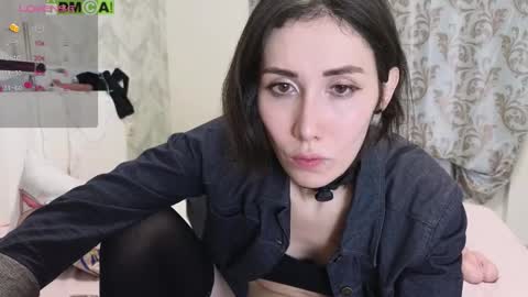 Snapshot of kawaiinullify chatting on February 5, 4:44 pm Warya online show from February 5, 4:44 pm