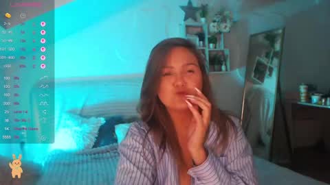 Snapshot of kaya_davies chatting on June 4, 12:38 am Kaya online show from June 4, 12:38 am