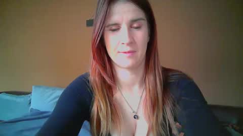 KayaLips online show from November 3, 8:26 am