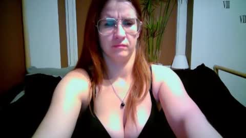 KayaLips online show from November 28, 9:17 pm