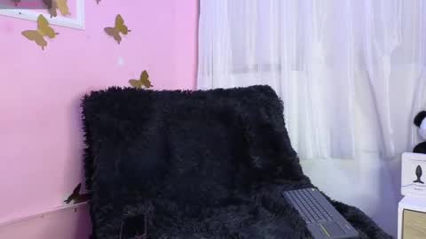 Cattleya stone online show from February 15, 11:50 am