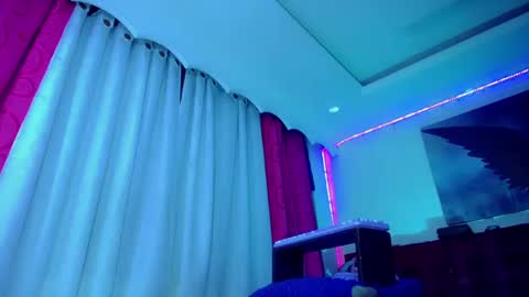 kayla_sexx online show from September 22, 2:02 am