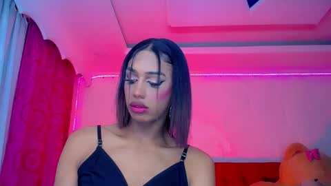 kayla_sexx online show from April 5, 10:51 pm