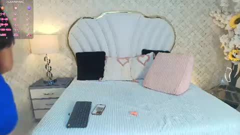 Snapshot of kayladavies_ chatting on June 17, 9:38 pm kayladavies_ online show from June 17, 9:38 pm
