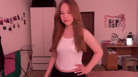 Nyelle online show from May 23, 1:15 pm