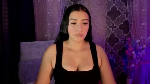 Kaylee online show from April 12, 5:18 pm