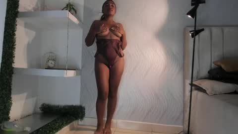 Kayna online show from April 16, 8:09 pm