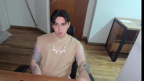 kaynn_b online show from January 29, 1:58 am