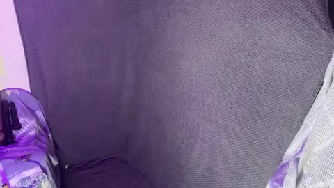 Snapshot of kayorkatie chatting on November 16, 9:31 pm katie online show from November 16, 9:31 pm