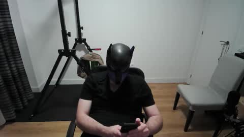 Snapshot of kaywolf89 chatting on March 20, 6:02 pm Neon online show from March 20, 6:02 pm