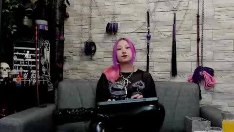 Miss Kazia online show from May 25, 1:33 am