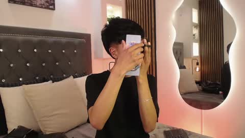 nico online show from April 7, 1:00 pm