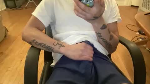 Snapshot of keesey23 chatting on January 14, 3:56 am Keesey23 online show from January 14, 3:56 am