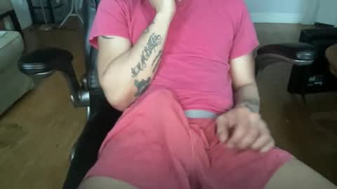 Snapshot of keesey23 chatting on February 14, 10:28 pm Keesey23 online show from February 14, 10:28 pm