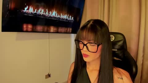 Keily brox online show from June 20, 8:11 pm