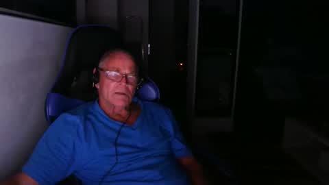 Snapshot of keinewill2002 chatting on September 11, 9:48 pm keinewill2002 online show from September 11, 9:48 pm