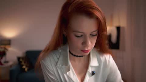 keira_knight online show from November 7, 10:10 pm