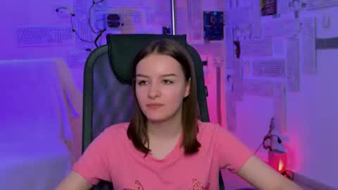 kelliebanshe online show from June 15, 4:58 am