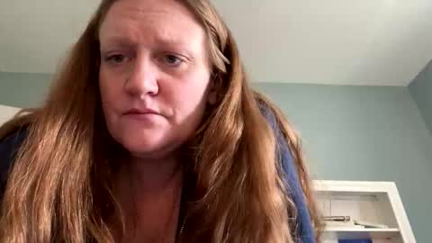kellilyn10 online show from April 18, 7:07 pm