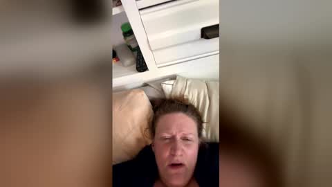 kellilyn1081187 online show from March 21, 10:57 pm