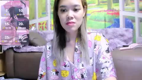 Kelly online show from October 25, 3:03 am