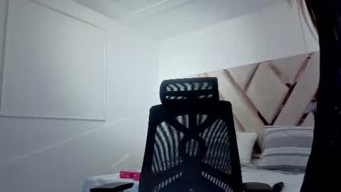 Kelly online show from July 18, 2:49 am